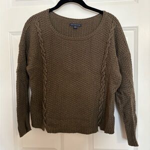 American Eagle Olive Green Sweater | Size M